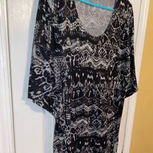 Black and white patterned dress